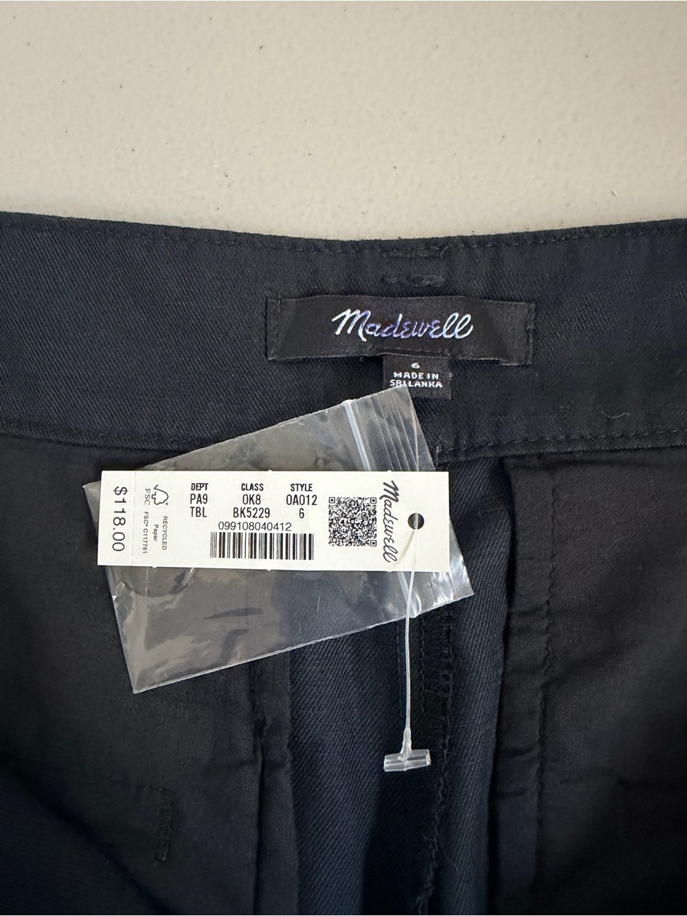 Madewell Barrel Leg Pants in Drapey Twill NWT Size 6 Black Pleated Ankle Length - Picture 8 of 11
